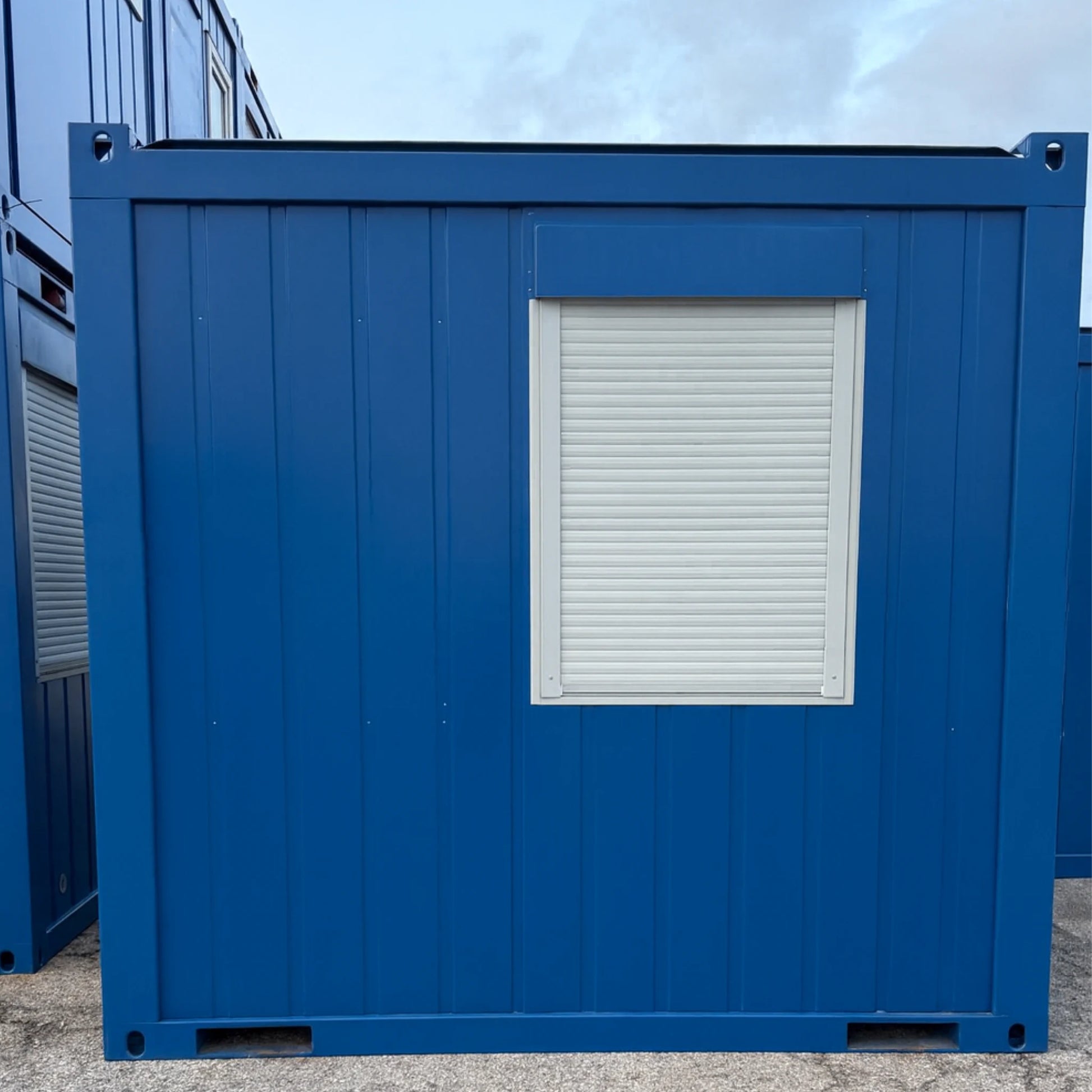 10ft Bürocontainer mit Fensteransicht