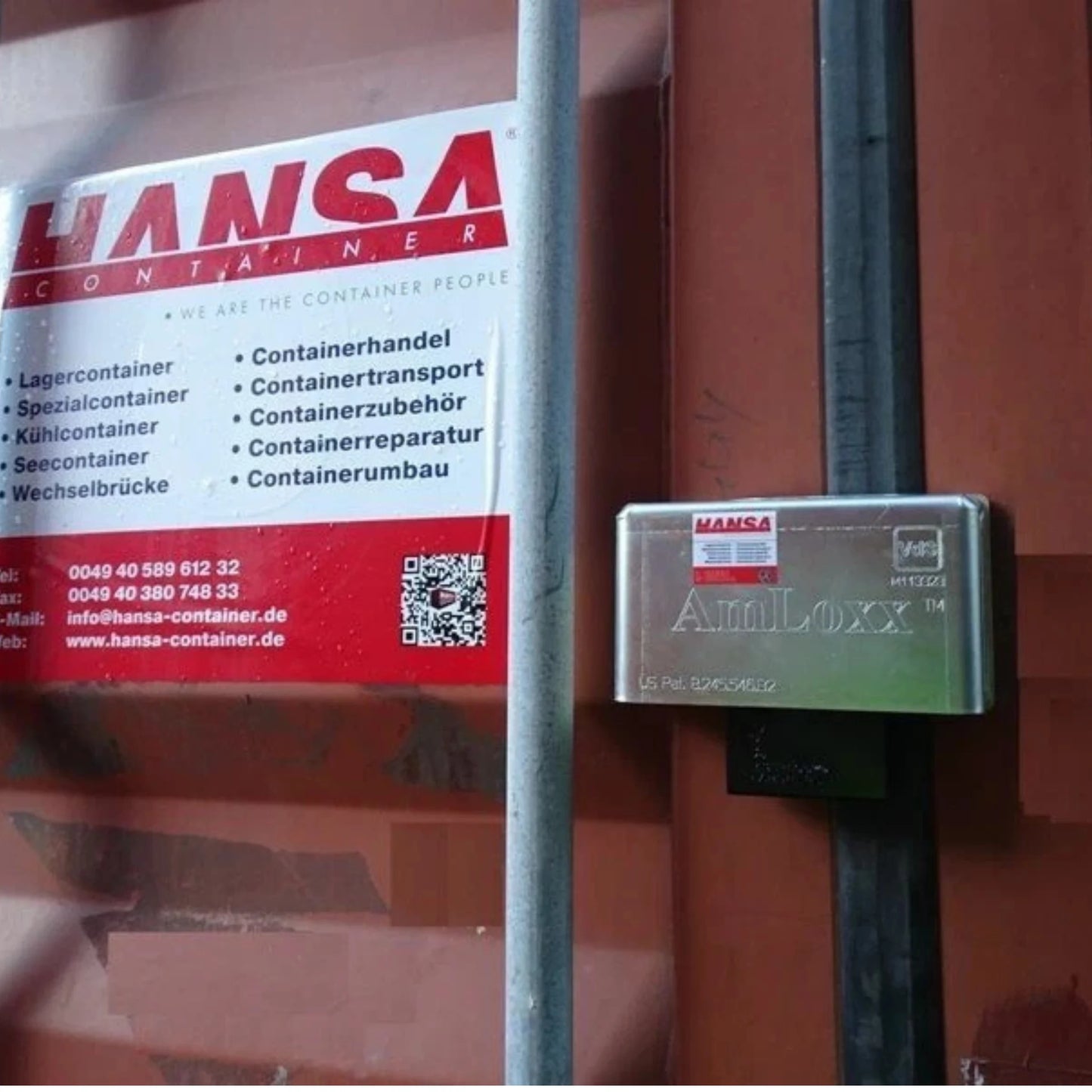 Containerschloss Amloxx am Container montiert